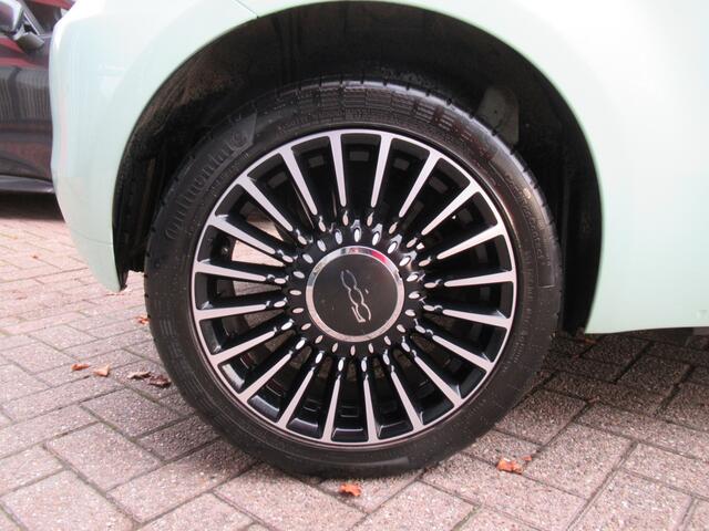 Fiat 500 1.2 Lounge | Airco | Panoramadak | Bluetooth | Incl. Garantie | Navigatie |