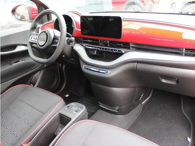 Fiat 500 RED 24 kWh | Navi / Carplay / Climate