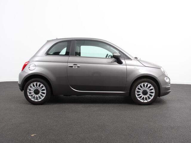 Fiat 500 1.0 Hybrid Dolcevita | Climate control | Cruise control | Panorama dak | Parkeersensor achter | Radio Apple Carplay/ Android Auto