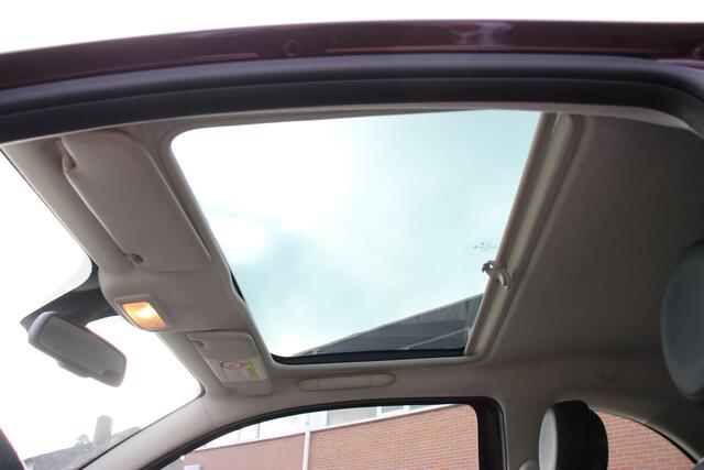 Fiat 500 1.2 Lounge | Navi | Parkeersensoren | Clima | Panodak |