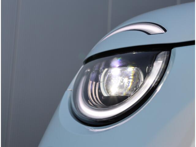 Fiat 500 La Prima 42 kWh | Panoramadak | Leder | Keyless | Camera