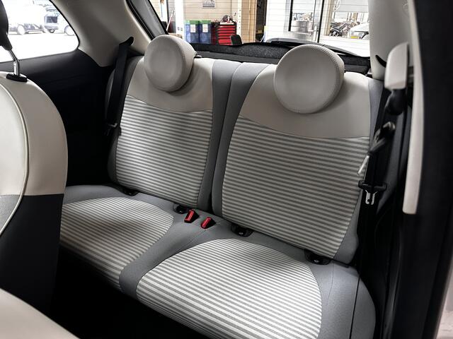 Fiat 500 0.9 TwinAir Turbo Collezione/ Pano-Dak!/ LED Dagrijverl./ CRUISE/ 16''LMV/ Airco/ Navi/ Multi.LEDER.Stuur/ Elek.Pakket/ Isofix/ C.V.Afstand.