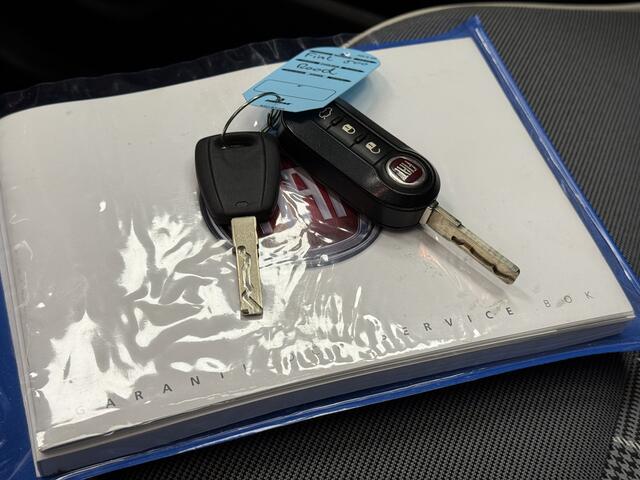 Fiat 500 1.2 Lounge AIRCO/ECC-PANODAK-NAVI by CARPLAY-PDC-LMV-CRUISE CONTROL