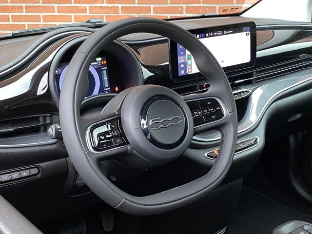 Fiat 500 42 KWH CARPLAY CRUISE CLIMA DAB LICHTMETALEN VELGEN