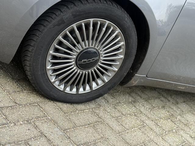 Fiat 500 Icon | carplay | lm velgen |