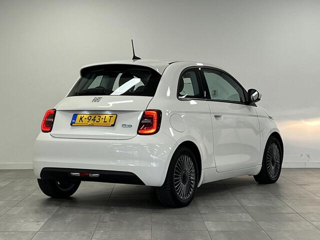 Fiat 500 Icon 42 kWh | Stoelverwarming | Carplay | Lanekeeping |