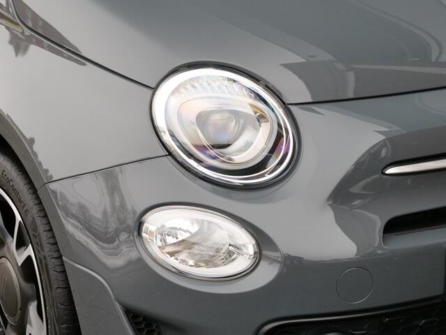 Fiat 500 1.0 Hybrid Rockstar 70 Pk Pano-dak / PDC / DAB / Apple Carplay