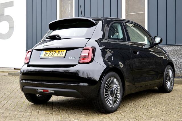 Fiat 500 Passion 42 kWh Rijklaarprijs-Garantie Navigatie Airco Apple carplay