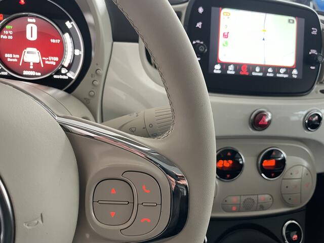 Fiat 500 1.0 GSE Hybrid Dolcevita Bi-colore Airco - Apple carplay - Cruise control - Panoramadak - Parkeersensoren achter - Licht metalen velgen 16 inch - Bluetooth - Mistlampen voor - All season banden - Navigatiesysteem - Stuur kunstleder - Stuur multifunctionee