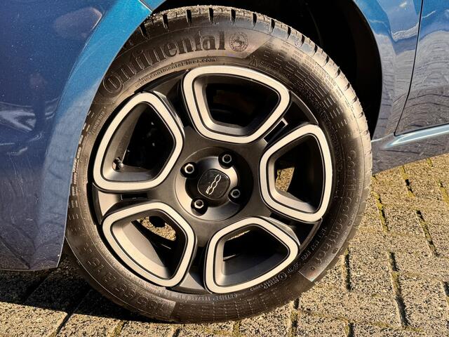 Fiat 500 1.0 Hybrid Club | Apple CarPlay/Android Auto | Cruise control