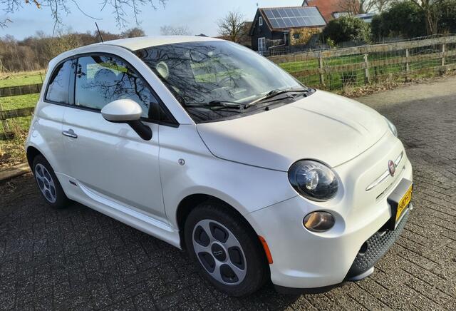 Fiat 500 E-2018- Camera - 24KW -Winter Sale Korting