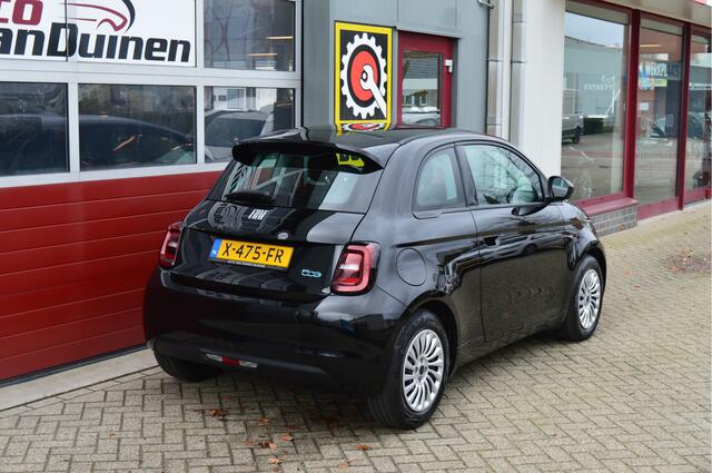 Fiat 500 Urban 42 kWh O.a: Carplay, Cruise, Clima, Bluetooth, Etc. All-in prijs!