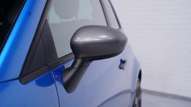 Fiat 500 1.2 Lounge panodak private-glas PDC-A climate-controle DAB Navigatie apple carplay bleutooth telefoon 16"-lmv