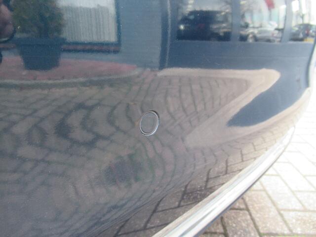 Fiat 500 1.0 Hybrid Lounge | Airco | Android Auto | Parkeersensoren | Incl. BOVAG Garantie | Bluetooth | LED Dagrijverlichting |