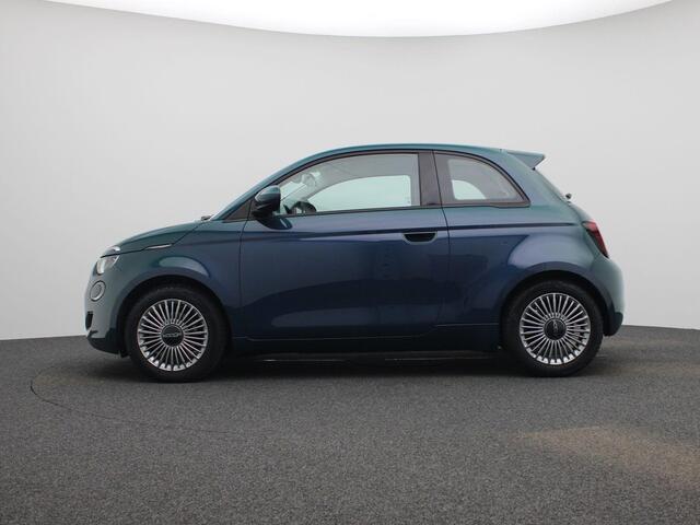 Fiat 500 Icon 42 kWh | Climate Control / ECC | Licht metalen velgen 16 inch | Cruise control Standaard | Connectiviteit af fabriek | Navigatie |