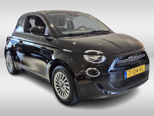 Fiat 500 Urban 42 kWh | Climate Control | Navigatie via Apple Carplay of Android Auto | Cruise Control |