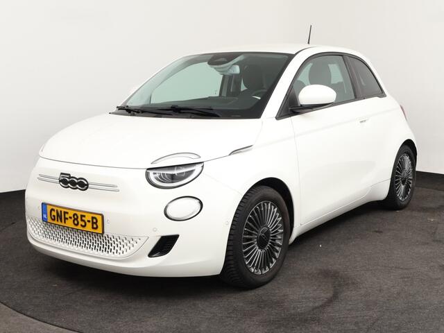 Fiat 500 Passion 42 kWh | Keyless o Camera o CarPlay o Navigatie