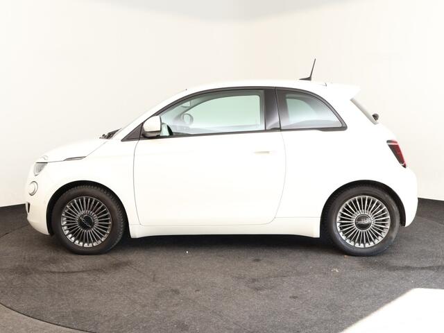 Fiat 500 Passion 42 kWh | Keyless o Camera o CarPlay o Navigatie