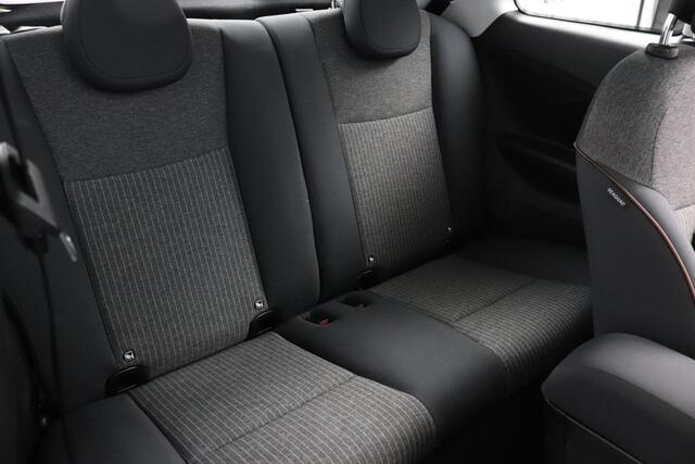 Fiat 500 Icon 42 kWh |1e Eigenaar| Fietshaak | Panoramadak | Pack Winter |