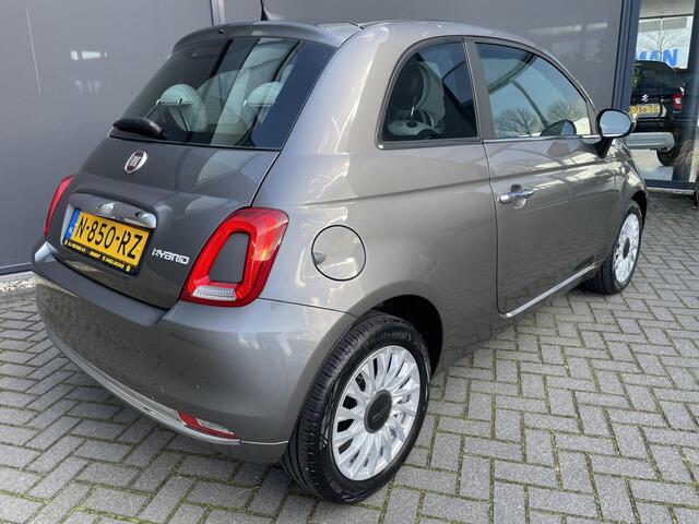 Fiat 500 1.0 Hybrid Dolcevita Airco - Apple carplay - Panoramadak - Parkeersensor achter - Cruise control - navigatiesysteem - Licht metalen velgen 15 inch - Elektrische ramen voor - Bluetooth - Start/stop systeem - Stuur