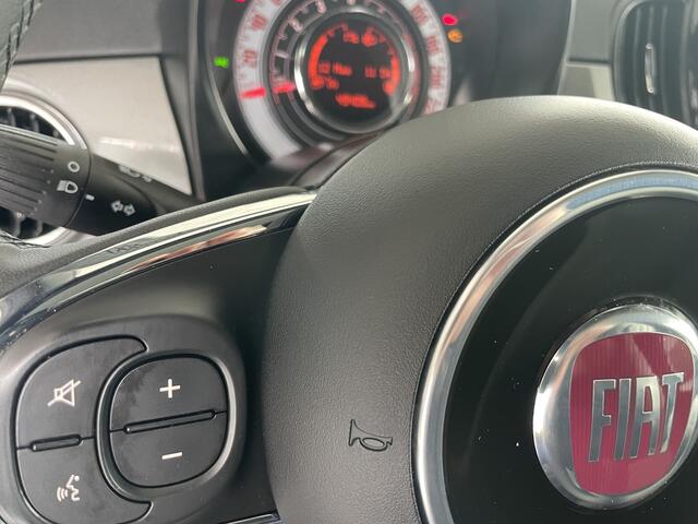 Fiat 500 1.0 Hybrid Dolcevita Airco - Apple carplay - Panoramadak - Parkeersensor achter - Cruise control - navigatiesysteem - Licht metalen velgen 15 inch - Elektrische ramen voor - Bluetooth - Start/stop systeem - Stuur