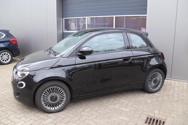Fiat 500 3+1 Passion 42 kWh, Cruise, Navi