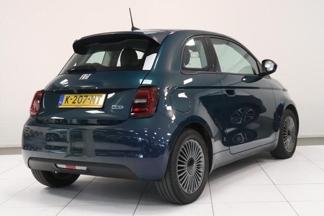 Fiat 500 Icon 42 kWh | Camera | SoH 91,5% | AppleCarplay AndroidAuto | Cruise control | Climate control |