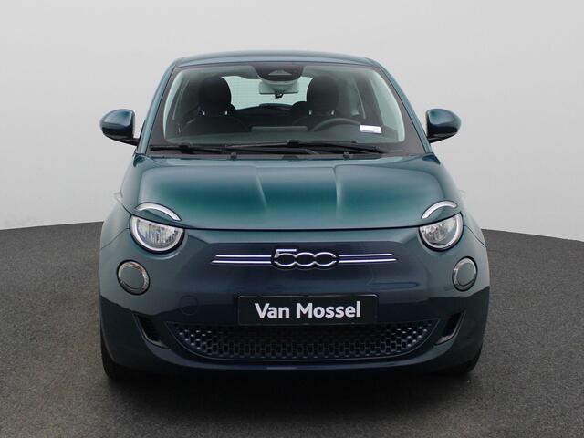 Fiat 500 500e 42 kWh Passion 119PK | Navigatie via Telefoon | Digital Cockpit | DC Snellader | Apple CarPlay & Android Auto