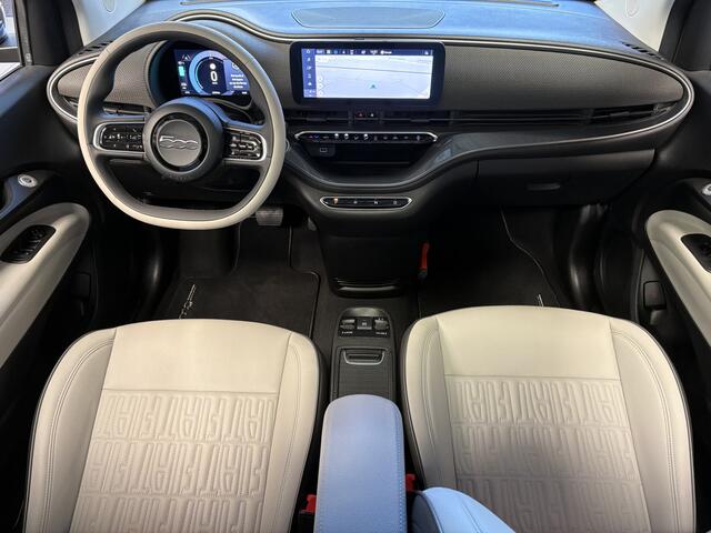 Fiat 500 La Prima 42 kWh Adaptive cruise, Schuifdak, Leder