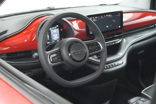 Fiat 500 Urban 42 kWh | SOH 97,9% 3 Fase | Camera | Apple Carplay | Keyless start | 97,9% SOH
