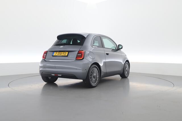 Fiat 500 42 kWh | SOH 95 % | Navi by App | Camera | Apple CarPlay | Stoelverw. | Keyless | Dodehoekdet.