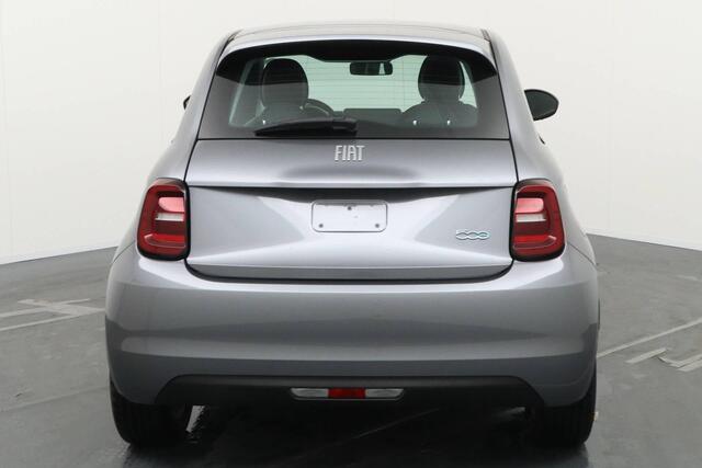 Fiat 500 Icon 24 kWh | BTW | Nieuw | CarPlay |