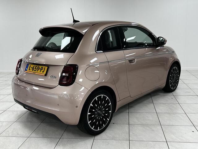 Fiat 500 3+1 La Prima 42 kWh NAVIGATIE | ACHTERUITRIJCAMERA | LEDEREN BEKLEDING