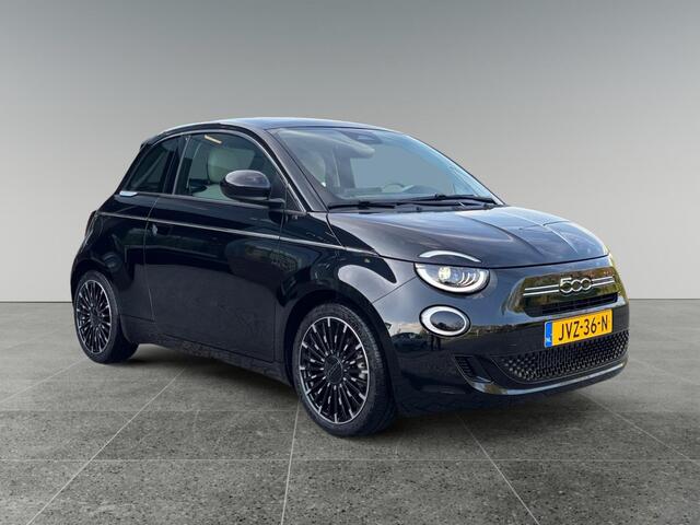 Fiat 500 La Prima 1.0 Hybrid 65pk | 8 JAAR GARANTIE! | BEATS HIFI | SCHUIF/KANTELDAK | CAMERA | STOELVERW. | KEYLESS |
