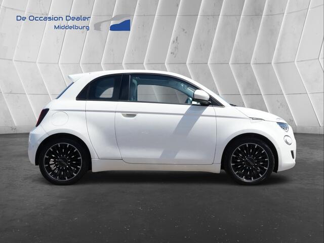 Fiat 500 3+1 Icone 42 kWh rijklaar incl garantie