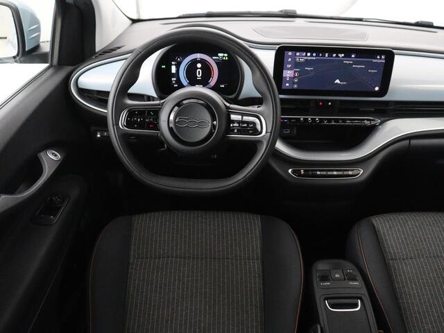 Fiat 500 Cabrio Icon 42 kWh | SOH 90,5 | 3 Fase | Adaptive cruise | Camera | Carplay | DAB | Climate control | Stoelverwarming | Navi. Full map |