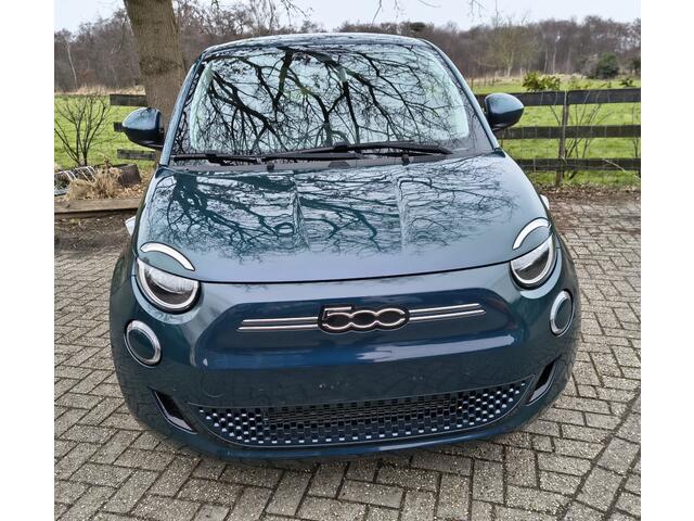 Fiat 500 E- 42KW-2023- Snelladen-Camera- Carplay-meer... - Verwacht