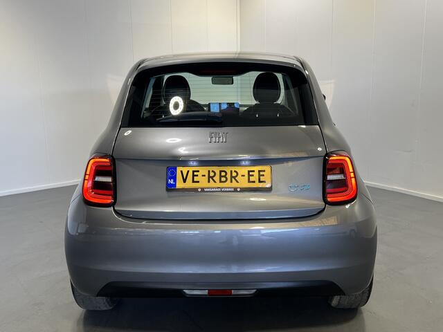 Fiat 500 Icon 42 kWh | Navigatie/Android/Apple Carplay | LM Velgen 16" | Cruise Control | DAB | Cruise Control | Airco |