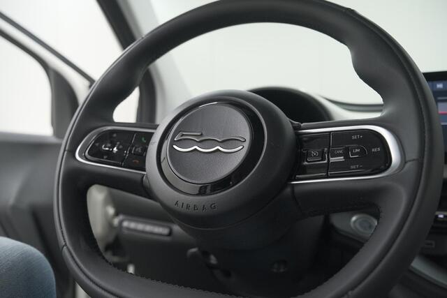 Fiat 500 Urban 42 kWh | SOH 96.8% | 3 Fase Laadfunctie | Camera | Apple Carplay | Parkeersensoren