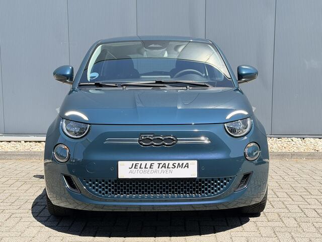 Fiat 500 Urban 42 kWh | Pack Style | Pack comfort | Camera | Cruisecontrol | Climate | 16'' LMV | Meer foto's volgen!