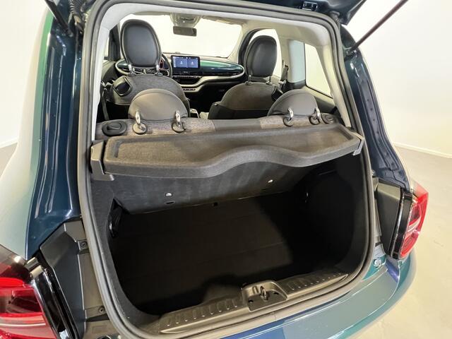 Fiat 500 Icon 42 kWh | Navigatie/Android/Apple Carplay | LM Velgen 16" | Cruise Control | DAB | Cruise Control | Airco |