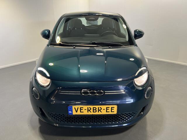 Fiat 500 Icon 42 kWh | Navigatie/Android/Apple Carplay | LM Velgen 16" | Cruise Control | DAB | Cruise Control | Airco |