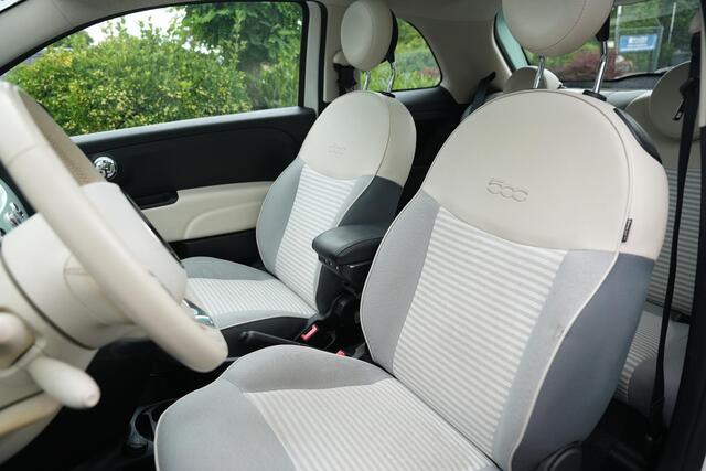 Fiat 500 0.9 TwinAir Turbo Collezione Panoramadak Airco Cruise Uconnect 16"LM Two Tone