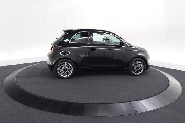 Fiat 500 Icon 42 kWh | SOH 95,7% | Convenience Pack | Camera | Dodehoekdetectie