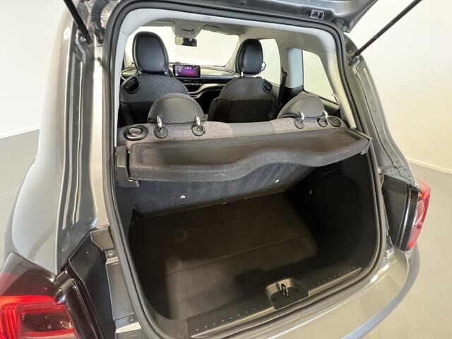 Fiat 500 Icon 42 kWh | SoH 94.2% | Navigatie/Android/Apple Carplay | LM Velgen 16" | Cruise Control | DAB | Cruise Control | Airco |
