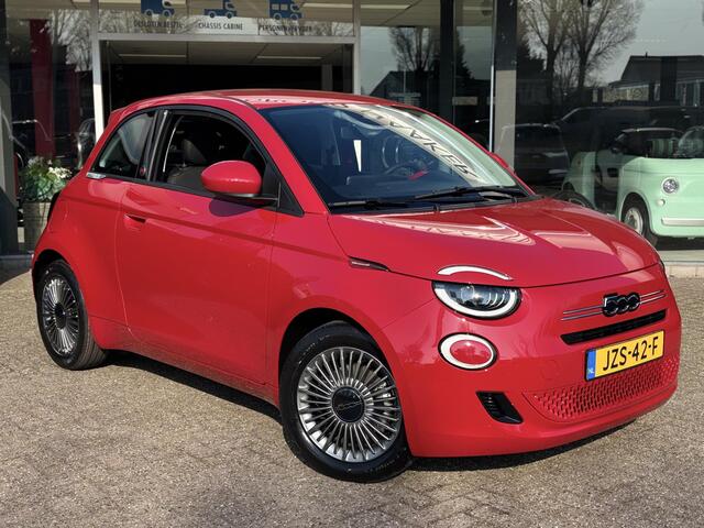 Fiat 500 1.0 Hybrid Torino Launch Edition | Cruise control | Climaat control | Parkeersensoren | Carplay |