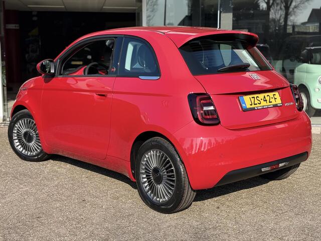 Fiat 500 1.0 Hybrid Torino Launch Edition | Cruise control | Climaat control | Parkeersensoren | Carplay |