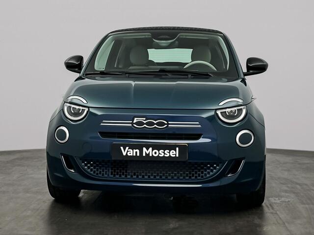 Fiat 500 Cabrio 1.0 Hybrid La Prima | Camera | Navigatie | Sensoren voor&achter | Stoel&Stuurverwarming | JBL premium audio | Android Auto & Apple Carplay | DEMO | 2 + 6 jaar speciale garantie!