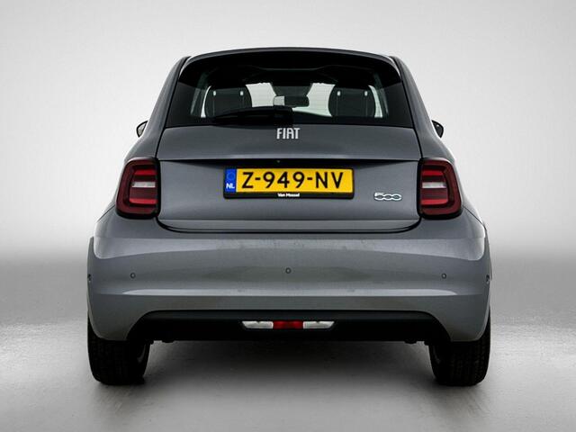 Fiat 500 42 kWh | Stoelverwarming | Camera | Dodehoek detectie |