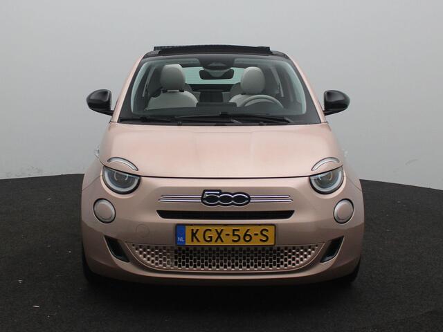 Fiat 500 1.0 Hybrid La Prima | Demo | Beschikbaar per 1-8-2026 |